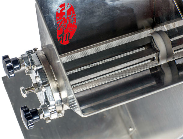 YK-60顆粒機(jī)局部2.jpg